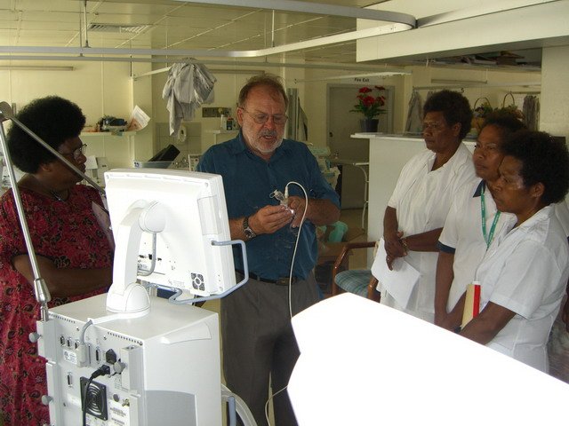 GE Engstrom intensive care ventilator user training, Port Moresby General Hospital